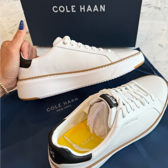 Cole Haan Women's Topspin White Leather Sneakers Size 8 - Picture 6 of 7
